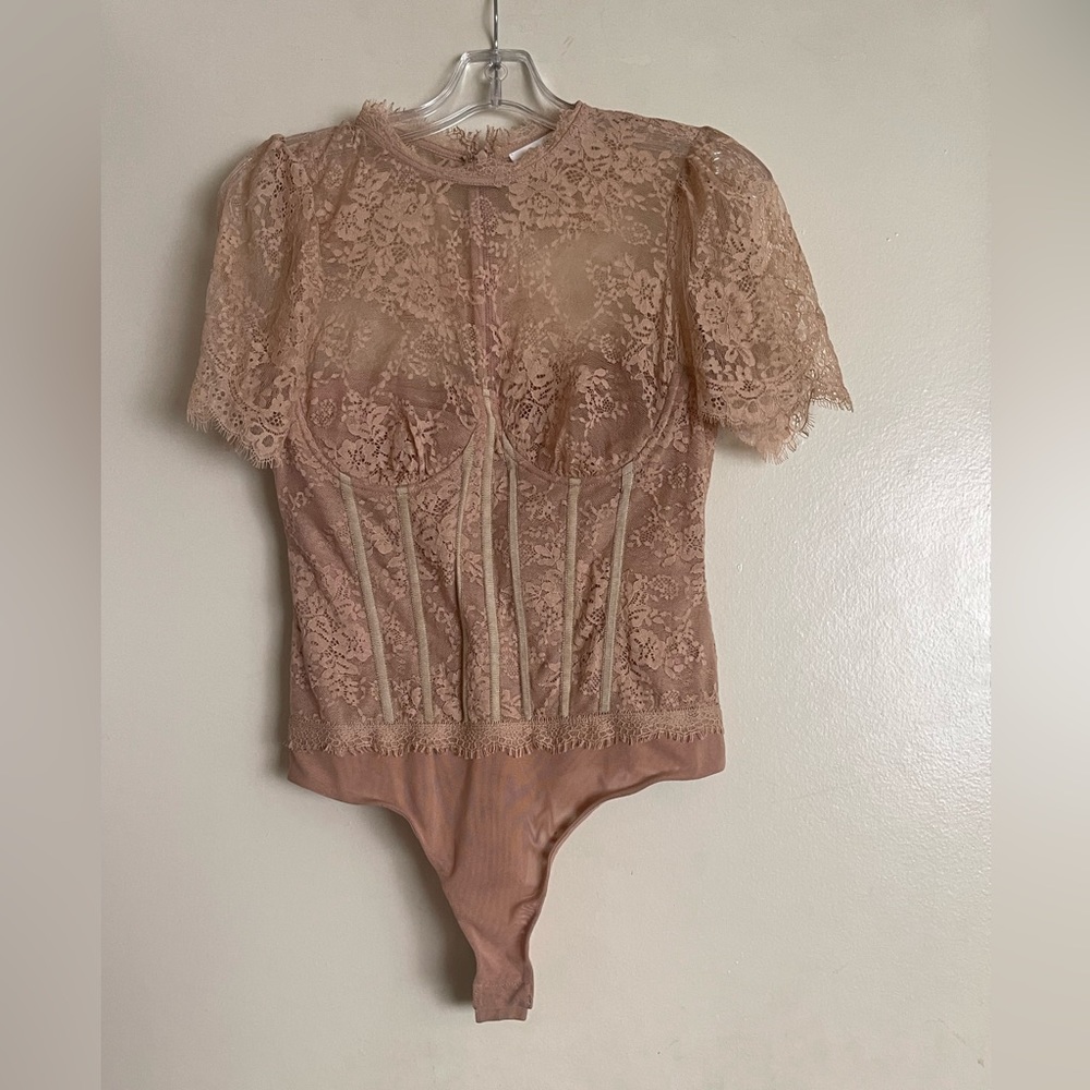 ASTR Nude/Tan Lace Corset Bodysuit Top sz S
